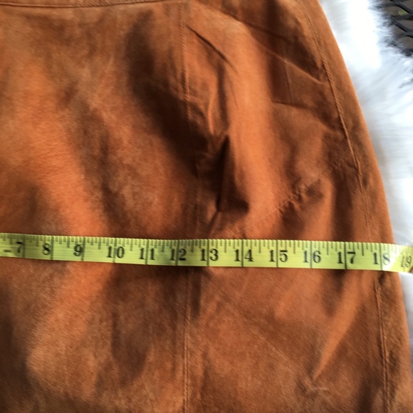 PB Martin Suede Leather Skirt - Picture 9 of 9